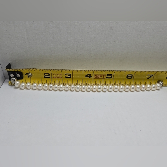 White Pearl Necklace Magnetic Clasp Bracelet Dainty Petite Sophisticated Classic - Picture 8 of 8